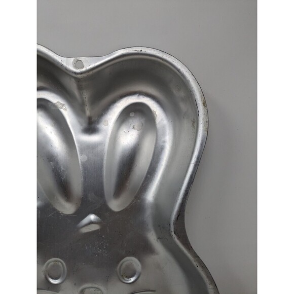 Wilton Easter Spring Bunny Rabbit Face Cake Pan #2105-2074 - Picture 7 of 7